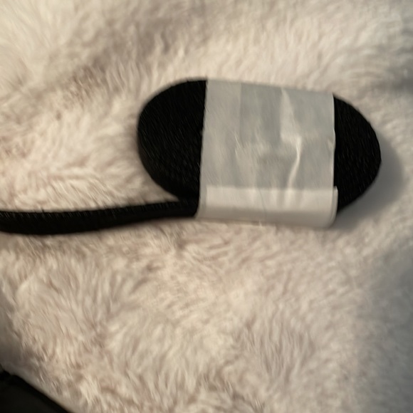 Cochoa leather crossbody bag in black NWT - Picture 12 of 12